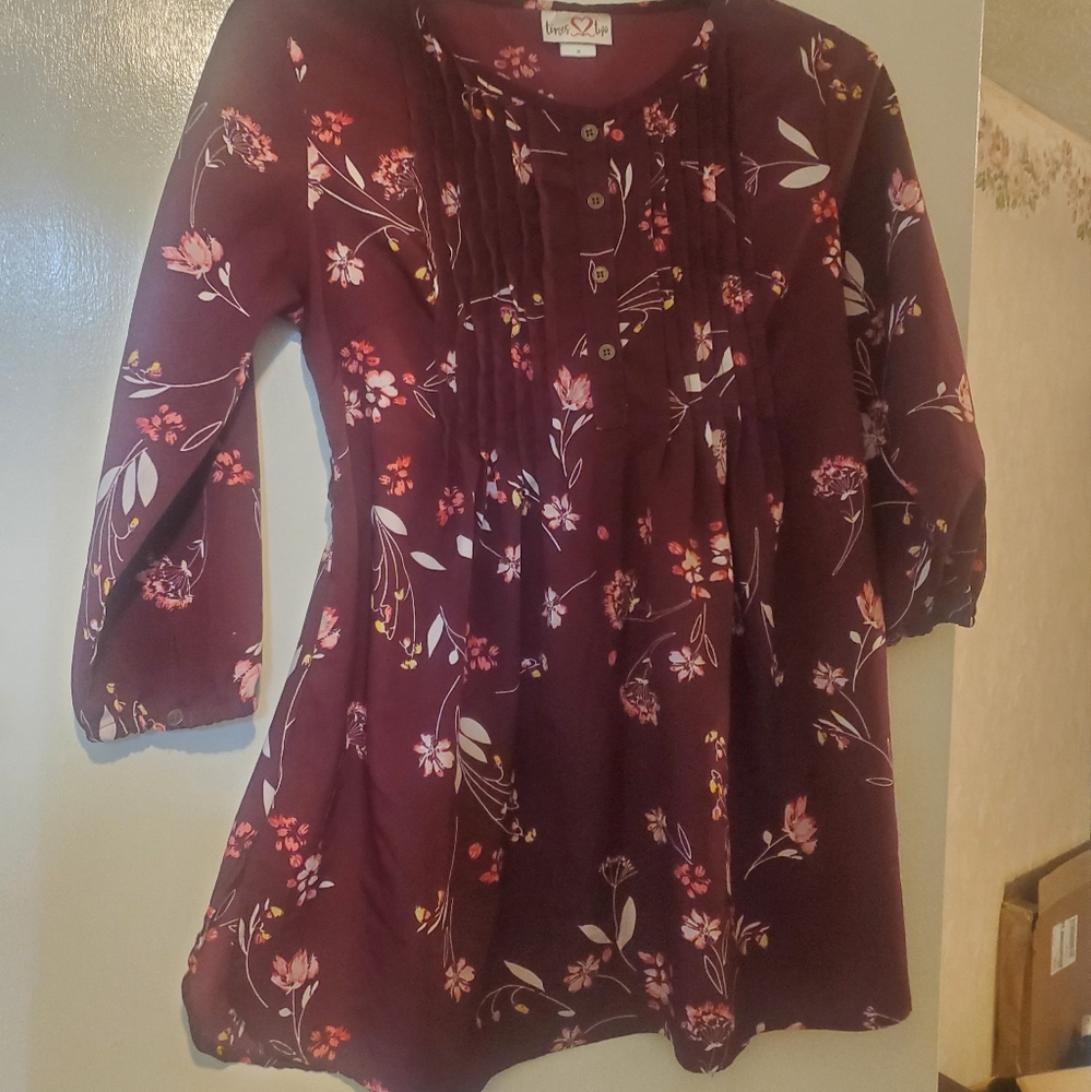 Times Two burgundy maternity top. Medium. Like new.